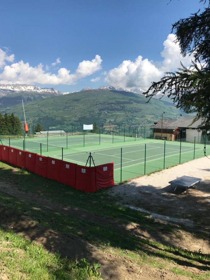 Chalet Miravidi, Montchavin-La Plagne, Jacuzzi & Sauna Bagian luar foto